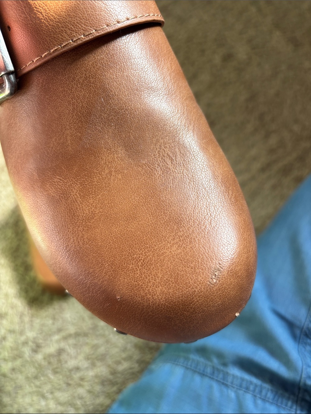 Universal Thread Clogs - Picture 5 of 5